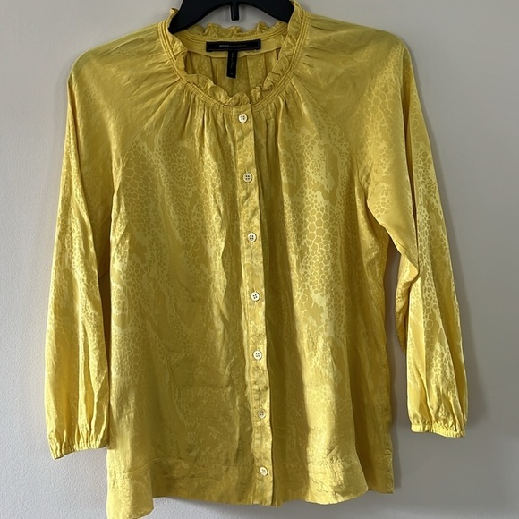 BCBGMaxAzria Tops - BCBG MAX AZRIA 100% SILK YELLOW CITRINE LONG SLEEVE TOP  SIZE XS/S